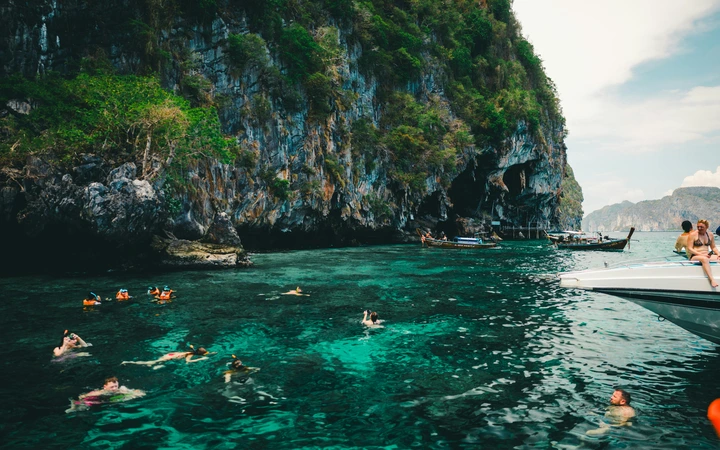 ท่องเที่ยวในประเทศไทย ทะเล ภูเขา สัมมนา ทัศนศึกษา